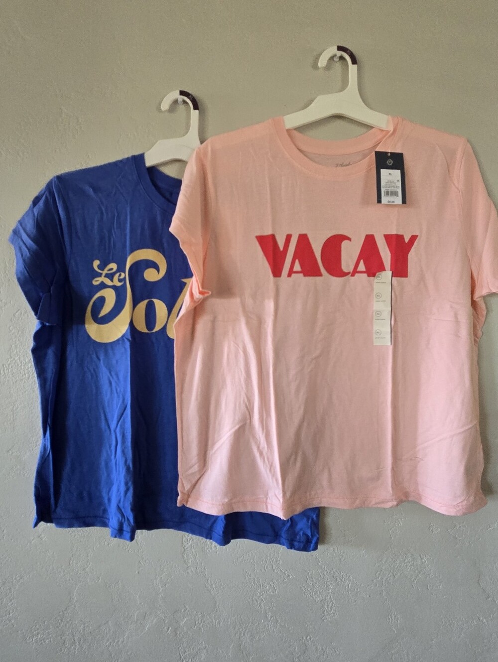 VACAY Pink Graphic Tee & Blue LE SOlEIL Graphic Tee, Size XL, Universal Thread